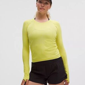 Swiftly Tech Long-Sleeve Shirt 2.0
Waist Length